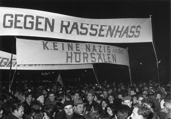 Gegen Rassenhass / Keine Nazis in den Hörsälen (Januar 1960)